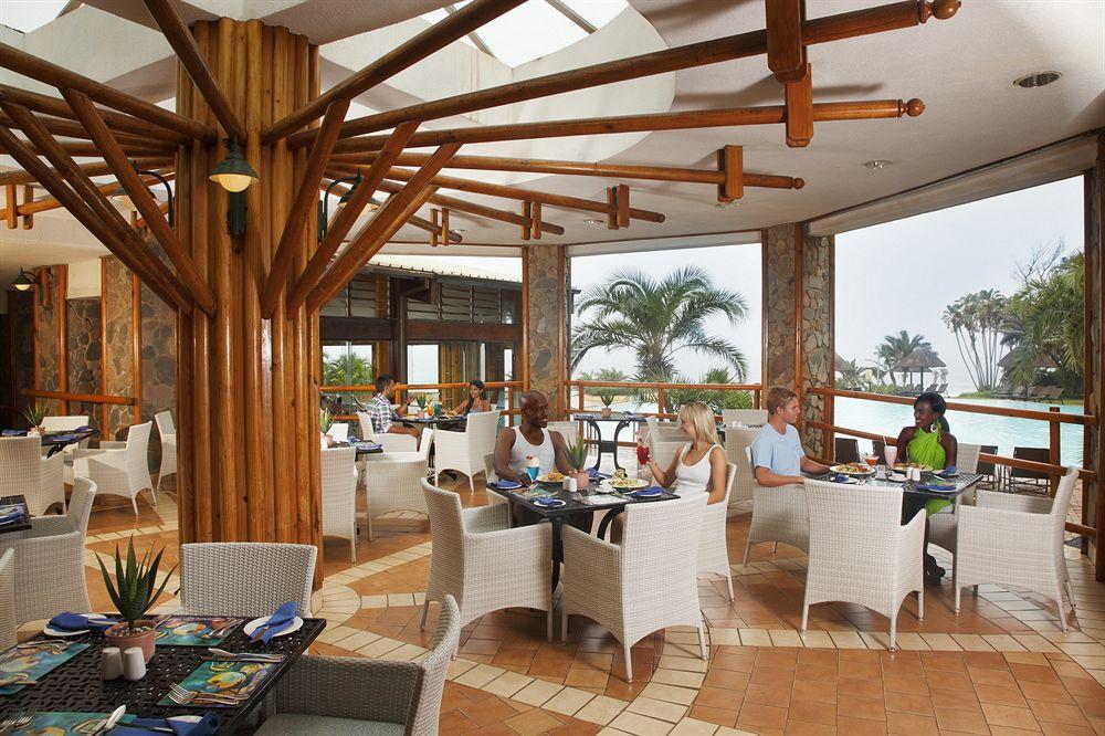 Hotel Wild Coast Sun Port Edward Esterno foto